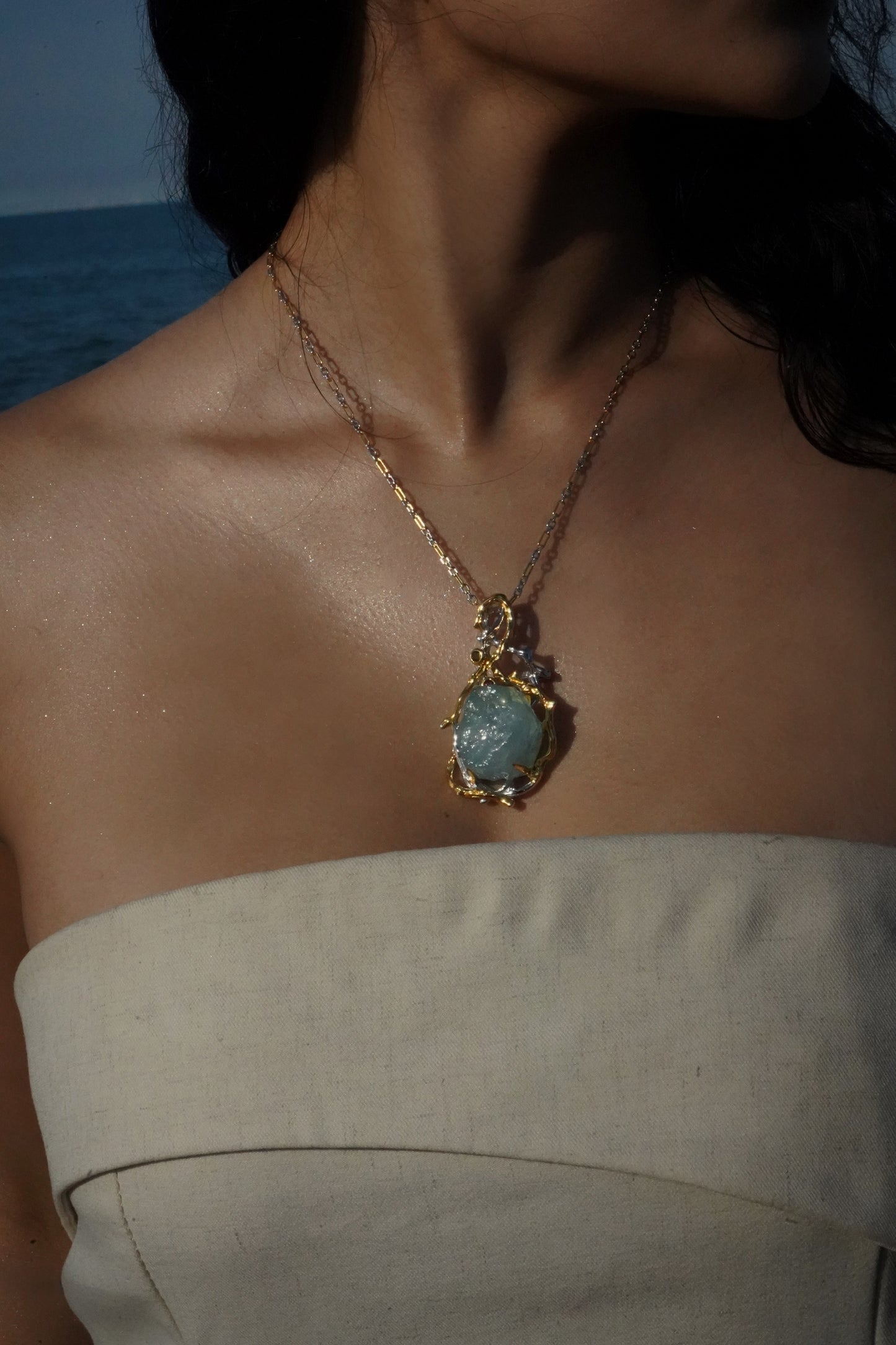 AQUAMARINE STONE OF THE SEA NECKLACE
