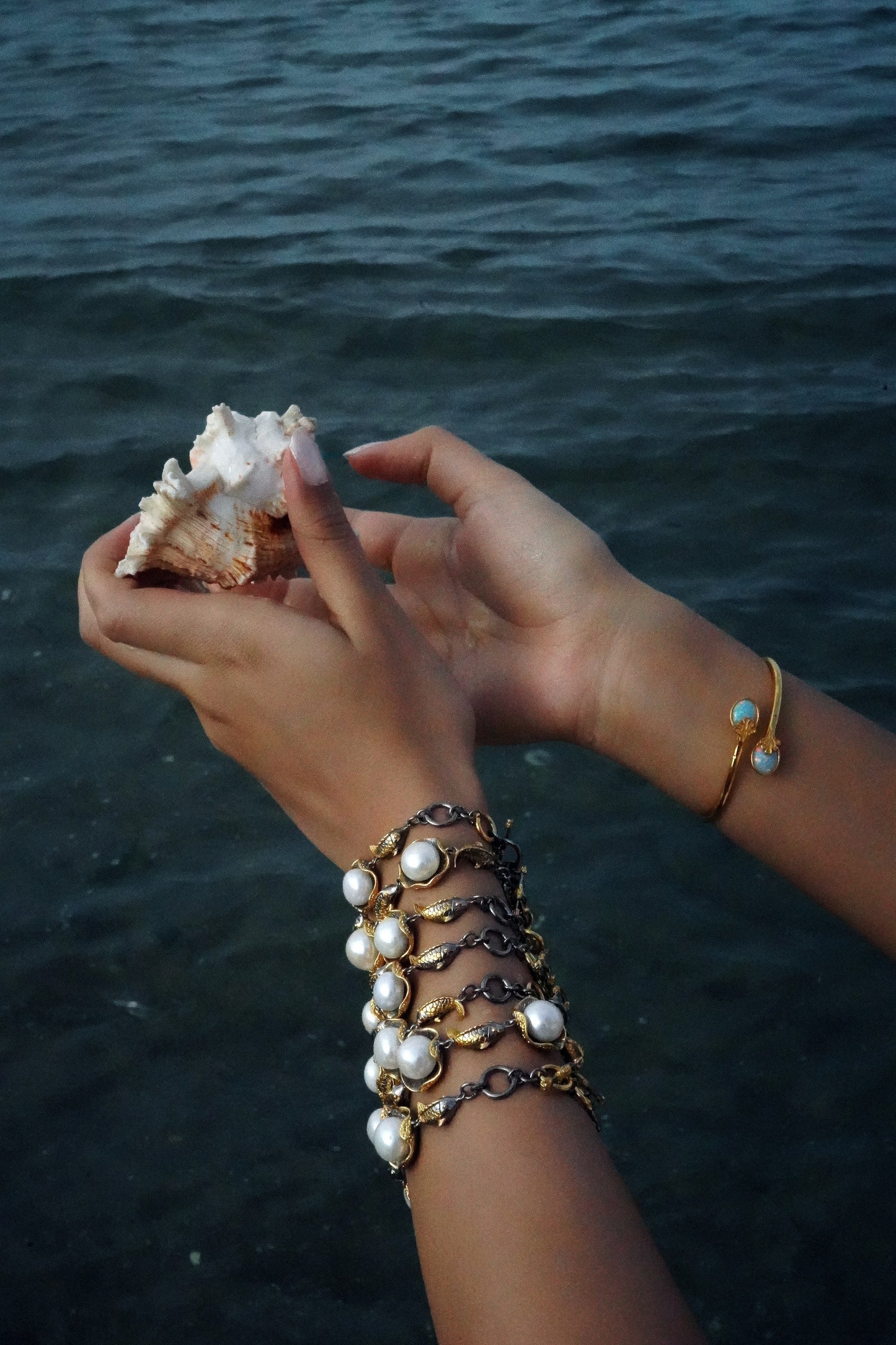 BLUE OPALS OCEAN BRACELET